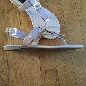 jones new york sandals